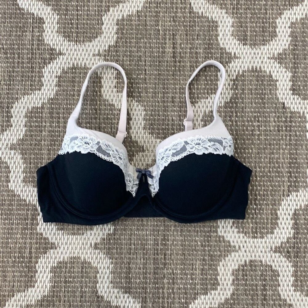 Victoria’s Secret lined Demi size 34D